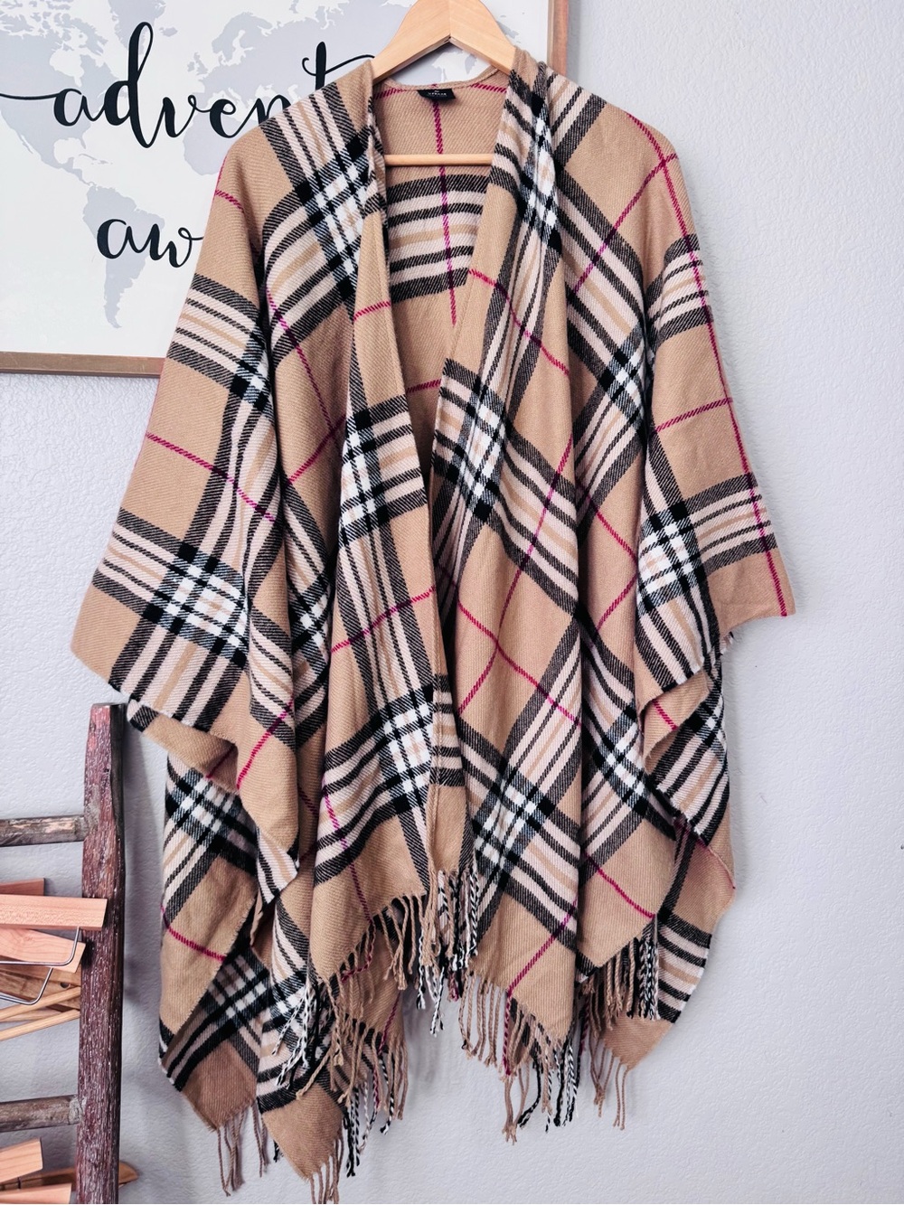 V. FRAAS plaid oversized poncho wrap